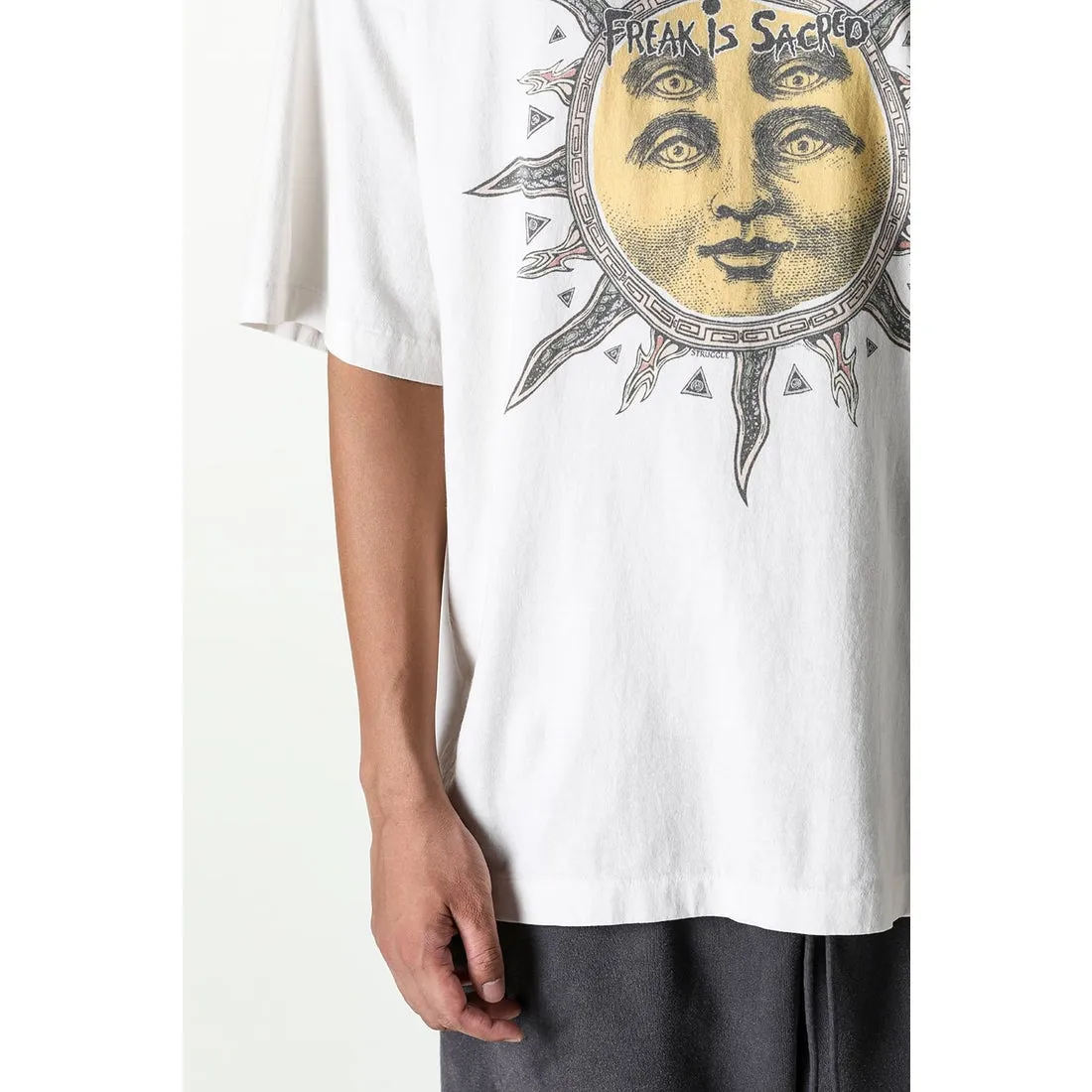 CACTUS PLANT FLEA MARKET x SAINT Mxxxxxx SUN SS TEE/WHT CPFM joint model Four-eye sun printed short sleeves Off-white S-XL Cylindrical fabric without side seams 220g high weight OE yarn ⚠️Note: It is almost meaningless if it is not a cylindrical fabric Customized CPFM joint main mark/wash mark/little angel anti-counterfeiting label Original-level printing factory Top purchasing level